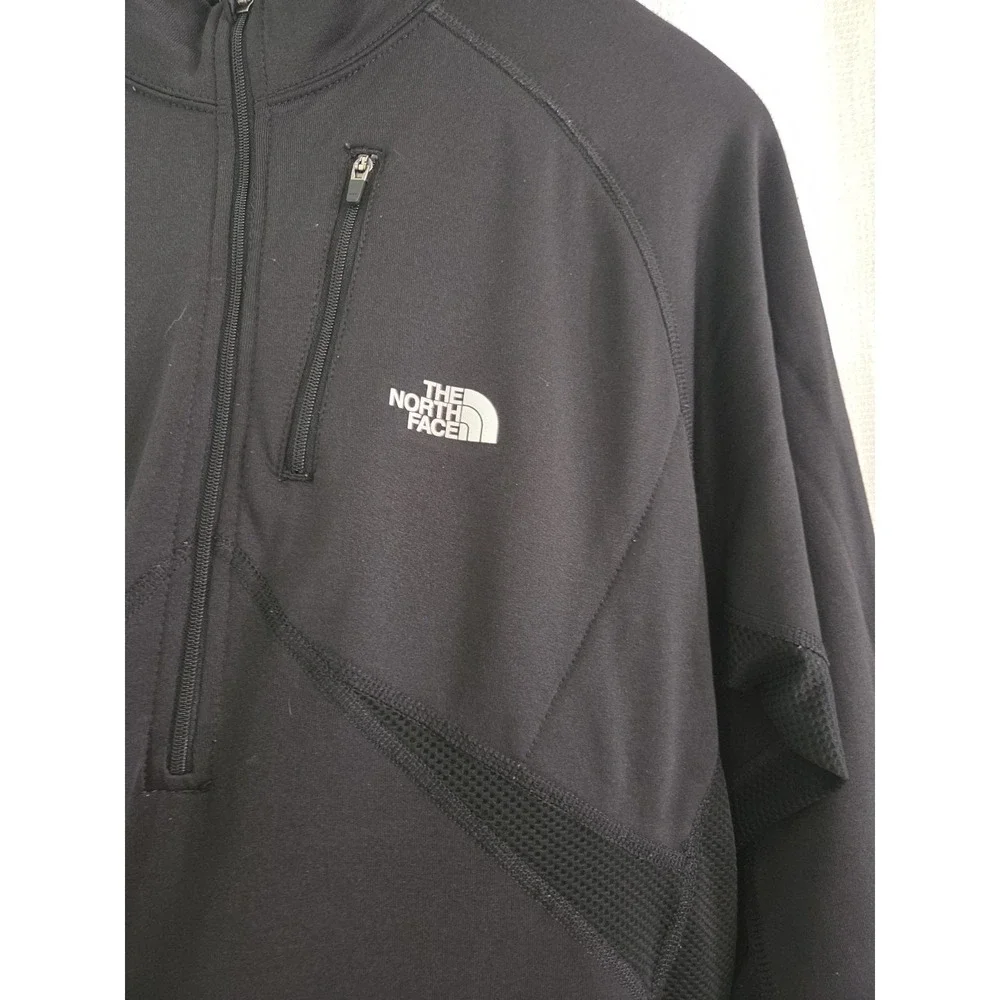 The North Face Flight Series Black 1/4 Zip Pullover Size Medium Thumb Holes